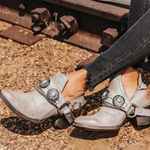 Freebird by Steven Mystic Leather Ankle Boots Smoke Gray Copper Sz 9 *Has Damage